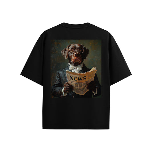 Supplew™ Oversize Gazete Okuyan Köpek T-Shirt